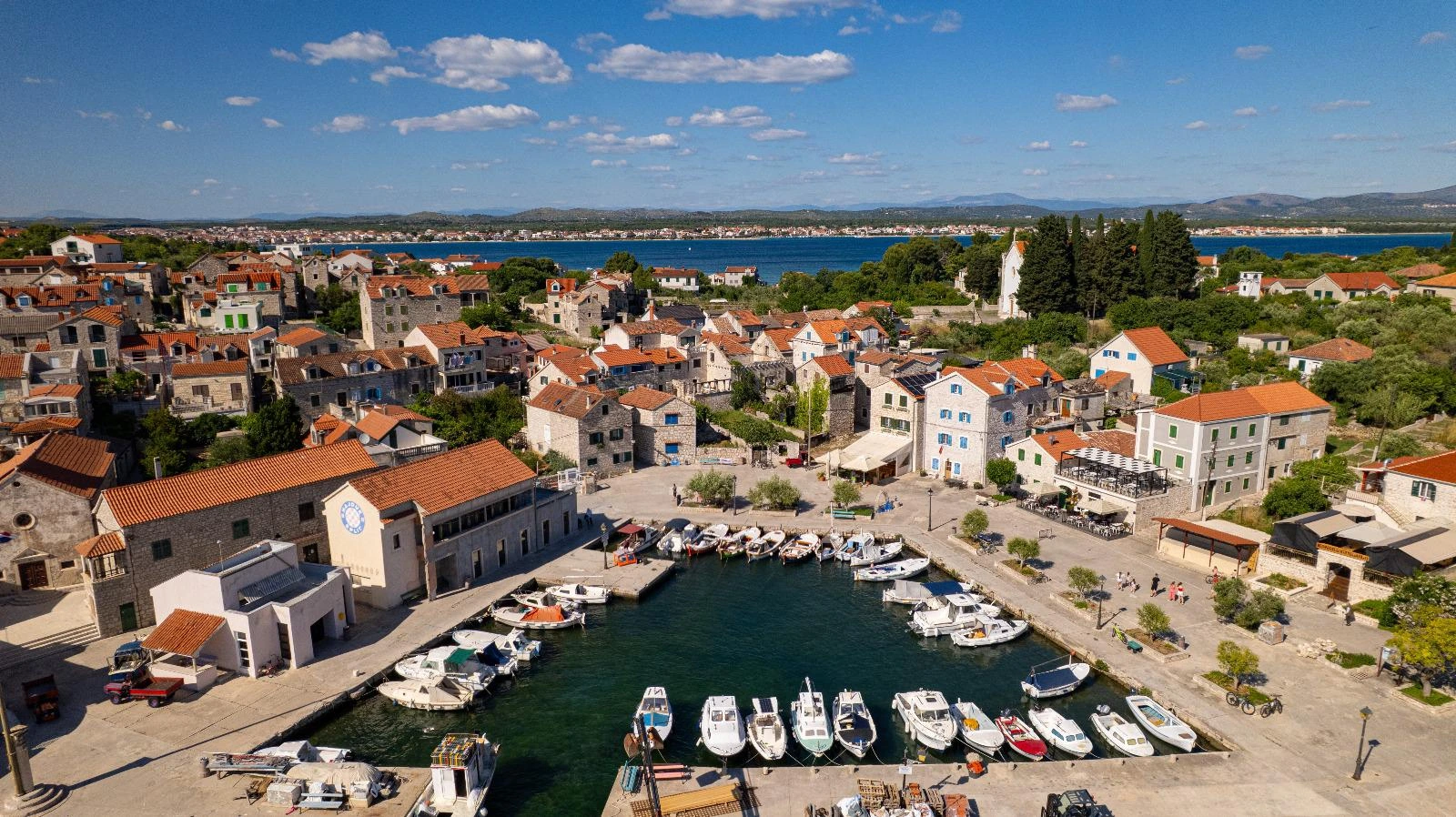 Konoba Roko, fotografija Prvić Šepurine luke